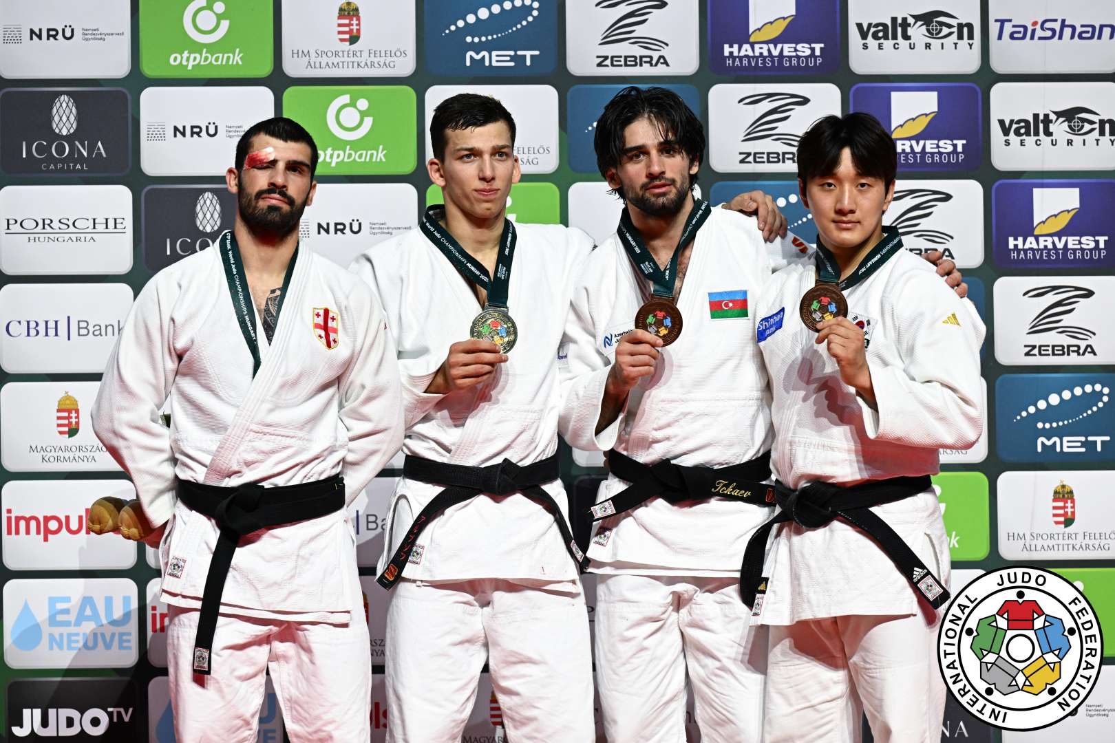 Kişi cüdoçularımız dünya çempionatında medal sayına görə rekordu təkrarladılar